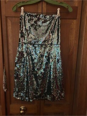 Runway Women’s Sz L Green Sequined Strapless Party Clubbing Mini Dress